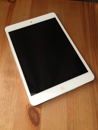 iPad mini 2   32ギガ　WiFiモデル
