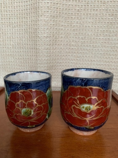 清水焼 夫婦湯呑み茶碗(大 口径7cm 高さ9cm 小口径6､5cm 高さ8cm) 未使用品