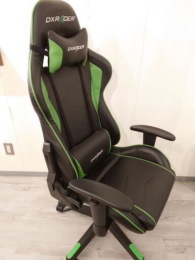 ゲーミングチェア 緑 DXRacer オフィスチェア リクライニング 多機能 パソコンチェア 事務椅子 ゲーム用チェア ヘッドレスト ランバーサポート ひじ掛け付き