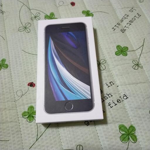 新品　iPhone SE 64G ホワイト