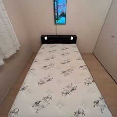 シモンズ　セミダブル　マットレス&ベッドフレーム