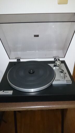 ヤマハ　レコードプレーヤー　YP-211　　音出し確認済み　ジャンク扱い