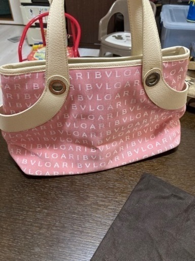 ①ブルガリ　バックピンク色価格変更
