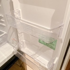 取引中】美品！2019年式のミニ冷蔵庫