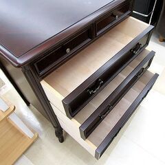 Sri Tokai 東海家具　クラシックスタイル　猫脚　チェスト　4段 Sri Tokai 東海家具 クラシックスタイル 猫脚 チェスト 4段 Sri Tokai