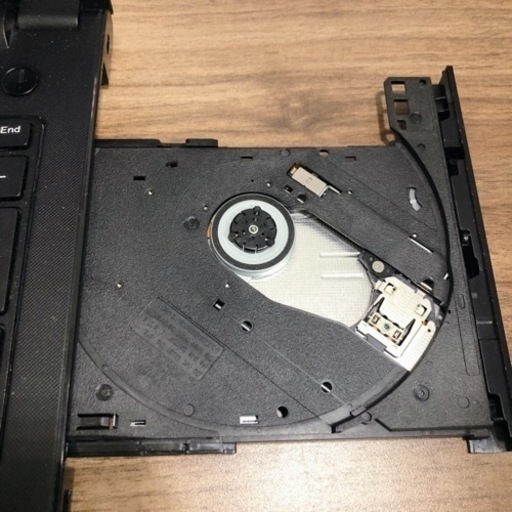 ノートパソコン 高年式美品♡ツヤなしブラック♡Dellのマークが