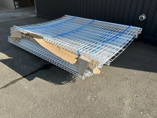 新品未使用【格安】メッシュフェンス　12枚セット価格　1470ｍｍ×1900ｍｍ　ＤＩＹ　ドッグラン　倉庫　コンテナ　家庭菜園　盗難　除雪