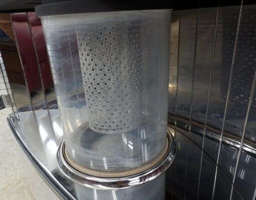 煙突ストーブ 2013年製 トヨトミ HR-650D TOYOTOMI 半密閉式石油