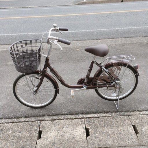 自転車✨ママチャリ✨タケダ 20インチ ブラウン✨鍵ありタイプ✨中古品【こちらは店舗です。浜村鹿野温泉ICから3分 買取本舗 宮本リサイクル 営業時間９～１９時 定休日水曜のみ←連絡できませんm(_ _)m】