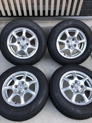 155/80R13超バリ山高年式スタッドレスタイヤ付きホイール4本 パッソ 