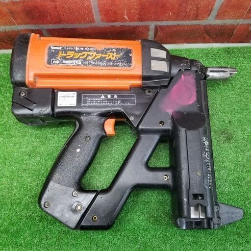 トラックファースト TF-1100JQ 鋲打ち機【リライズ野田愛宕店】【店頭取引限定】【中古】 トラックファースト TF-1100JQ 鋲打ち機【リライズ野田愛宕店】【店頭