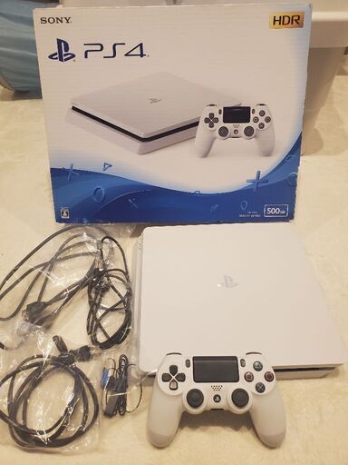 ＰＳ４売ります。美品、動作確認済