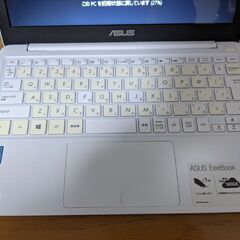 ASUS　Eee Book X205Aホワイト - 甲賀市