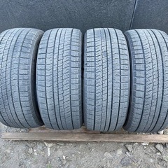超極上タイヤ BRIDGESTONE VRX2 225/50R17 スタッドレス タイヤ 2017年製