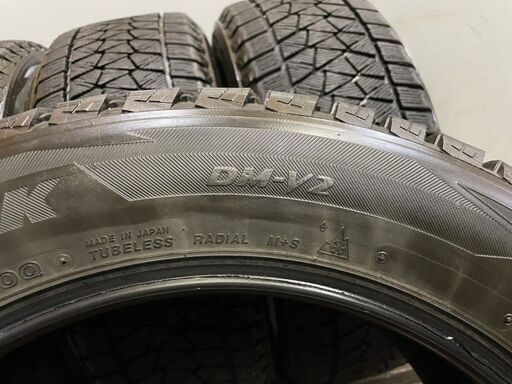 BS BLIZZAK DM-V2 235/55R18 18インチ スタッドレス 4本 ハリアー 