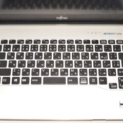 中古 軽量ノートPC 先取り最新OSWindows11 爆速SSD256GB 富士通 S936/M