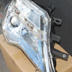 美品破損なし☆ 日産 C26 後期 セレナ 右 LED ヘッドライト 26 右側 R