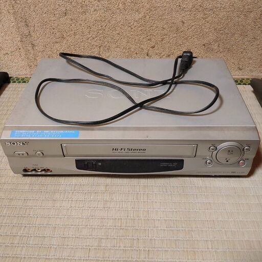 中古　SONY SLV-NX1 VHSビデオデッキ ソニー リモコンなし DENON パナソニック Pioneer