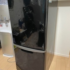 一人暮らし用冷蔵庫（135L）