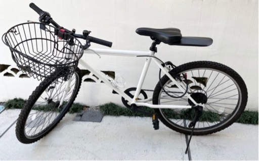 自転車 ホワイト ［美品］変速ギア ドリンクホルダー 付き 自転車 ホワイト ［美品］変速ギア ドリンクホルダー 付き