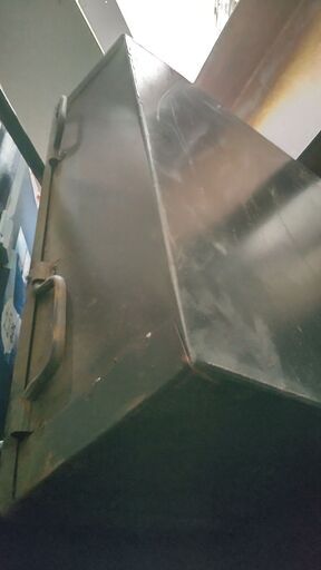 ☆倉庫保管品 スチール製 トロ舟73x135x22(深さ)cm☆ 小売業者 