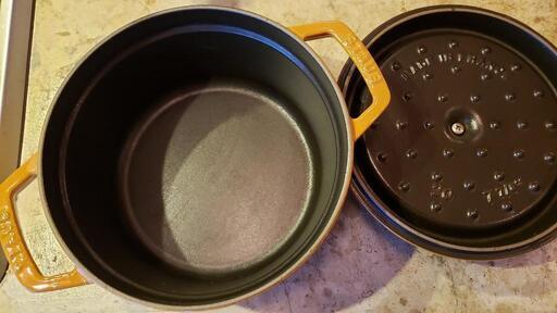 staub ストウブ 20cm 両手鍋 マスタード RST-47