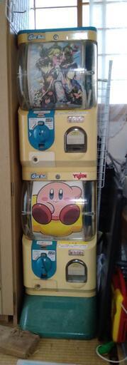 ガチャ本体