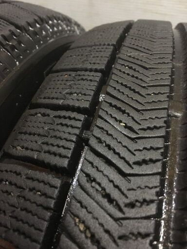 BS BLIZZAK VRX 215/60R16 16インチ スタッドレス 4本 エスティマ オデッセイ ヴェゼル CX-3 ザ・ビートル等　(VTD484)クレジットカード QRコード決済可能