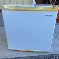 冷蔵庫　YRZ-CO05B1