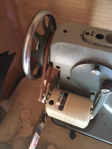 工業用足踏みミシン