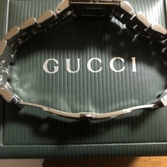 グッチ腕時計Gウォッチユニセックス黒文字盤
