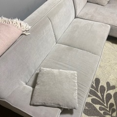 またまた値下げ！ゆったり4人掛けソファ