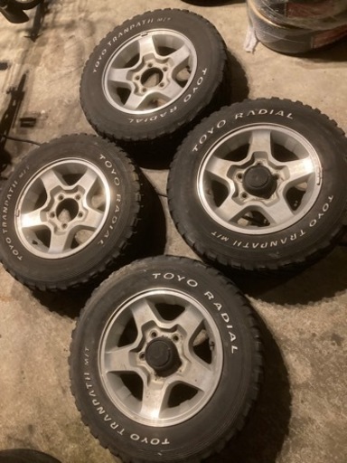 ジムニー用ブロックタイヤ格安で譲ります！195R16