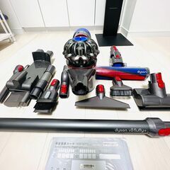 【中古・美品】2018年購入 ダイソン Dyson V8 Fluffy+ 高級スタンド付き  ※引取り限定 中古・美品】2018年購入 ダイソン Dyson V8 Fluffy+ 高級スタンド付き
