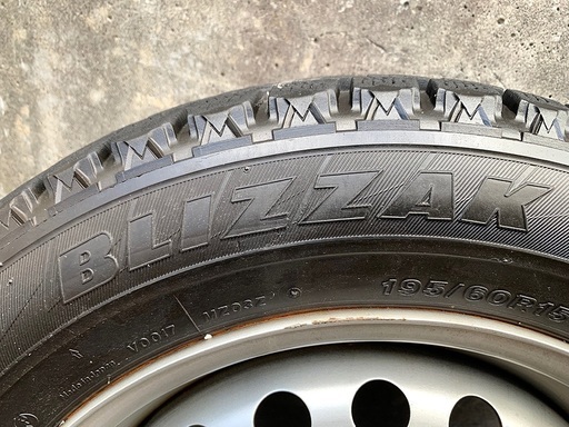 ブリジストン　スタッドレスタイヤ「BLIZZAK MZ-03」