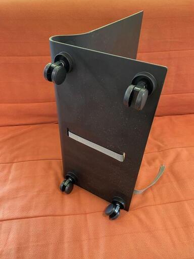 Ikea デスクトップpcスタンドキャスター付き ふぃる 昭島のoa用品の中古あげます 譲ります ジモティーで不用品の処分 Ikea デスクトップpcスタンドキャスター付き ふぃる 昭島のoa用品の中古あげます 譲ります ジモティーで不用品の処分
