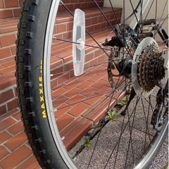 【クロスバイク】LOUIS GARNEAU TRX Ⅲ サイズ　520mm 3×8段変速 フロントサスペンション ディスクブレーキ　若林自転車　浜大津SALE❗️