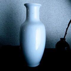 ※交渉中/流麗な白磁の花瓶【未使用品】