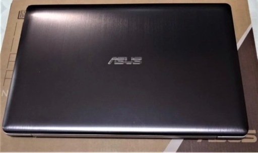 ASUS 小型ノートパソコン X202E ユーズド 良品おまけ付き