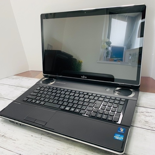 美品ノートパソコン　17.3型大型モニタ　LIFEBOOK NH77/DD FMVN77DD  　奈良登美ヶ丘引取り19,800円  配送20,800円　LIFEBOOK NH77/DD FMVN77DD