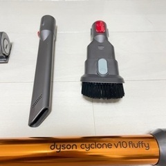 dyson V10 Fluffy SV12 メンテナンス済み Amazon.co.jp: Dyson(ダイソン) 掃除機 コードレス Dyson Cyclone V10