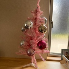 【取引決定】ピンクのクリスマスツリー　飾り付き