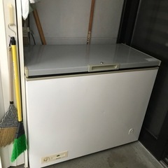 業務用冷凍庫