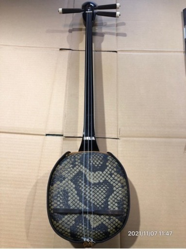 三線 蛇柄 三線 人工蛇革 ケース付き 沖縄三線 蛇柄 人工皮 専用