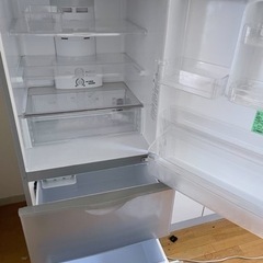 日本メーカーSANYOの綺麗な冷蔵庫🌟