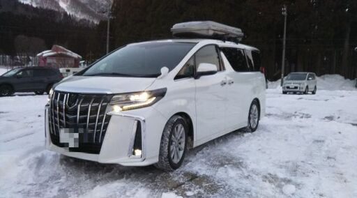 アルファード30系スタッドレス　BLIZZAK VRX235/50/18