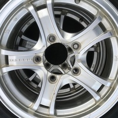 ジムニーホイールKEELER FORCEとスタッドレス175/80R16  