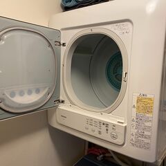 TOSHIBA 衣類乾燥機 ピュアホワイト 6kg ED-608 - 乾燥機