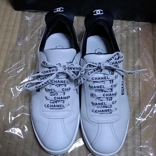 CHANEL　スニーカー