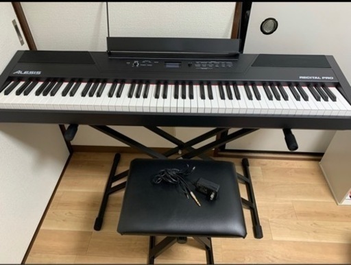 電子ピアノ